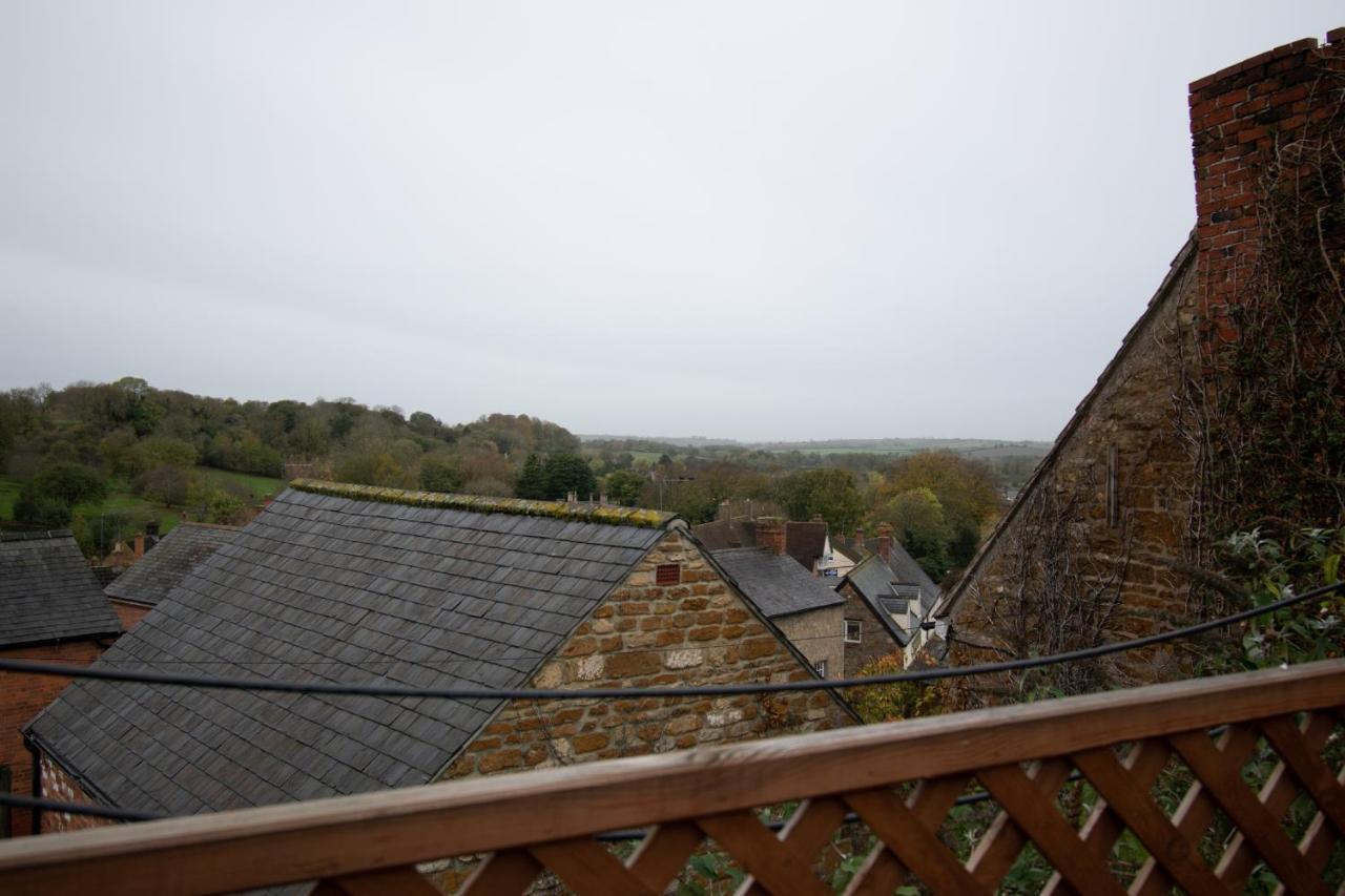 Royal George 3* Great Easton (Leicestershire)