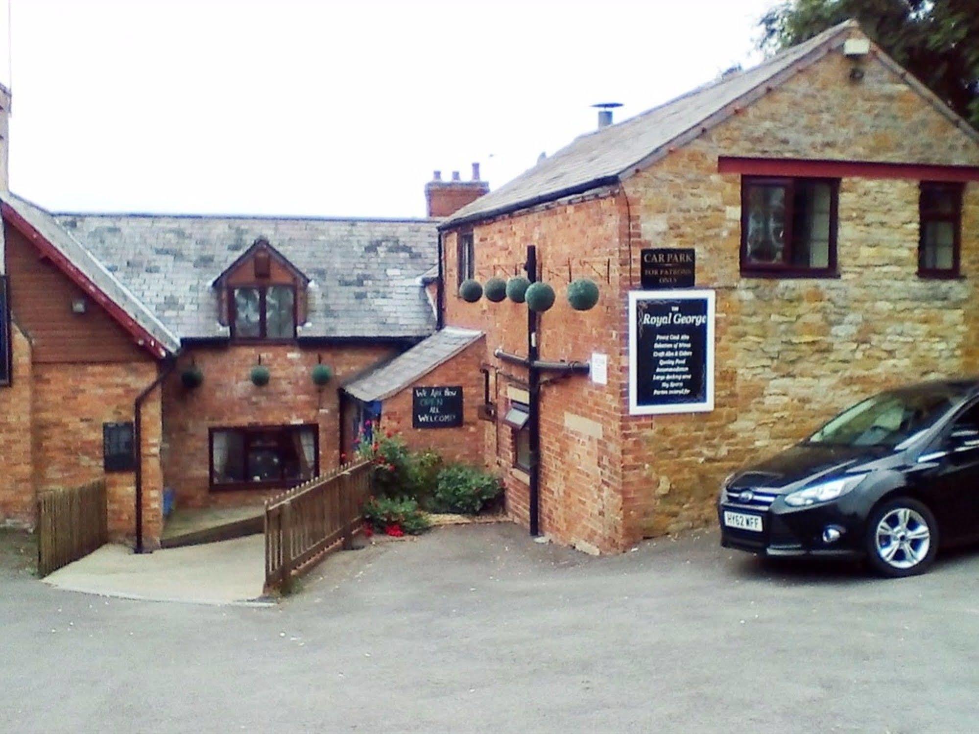 Royal George Inn